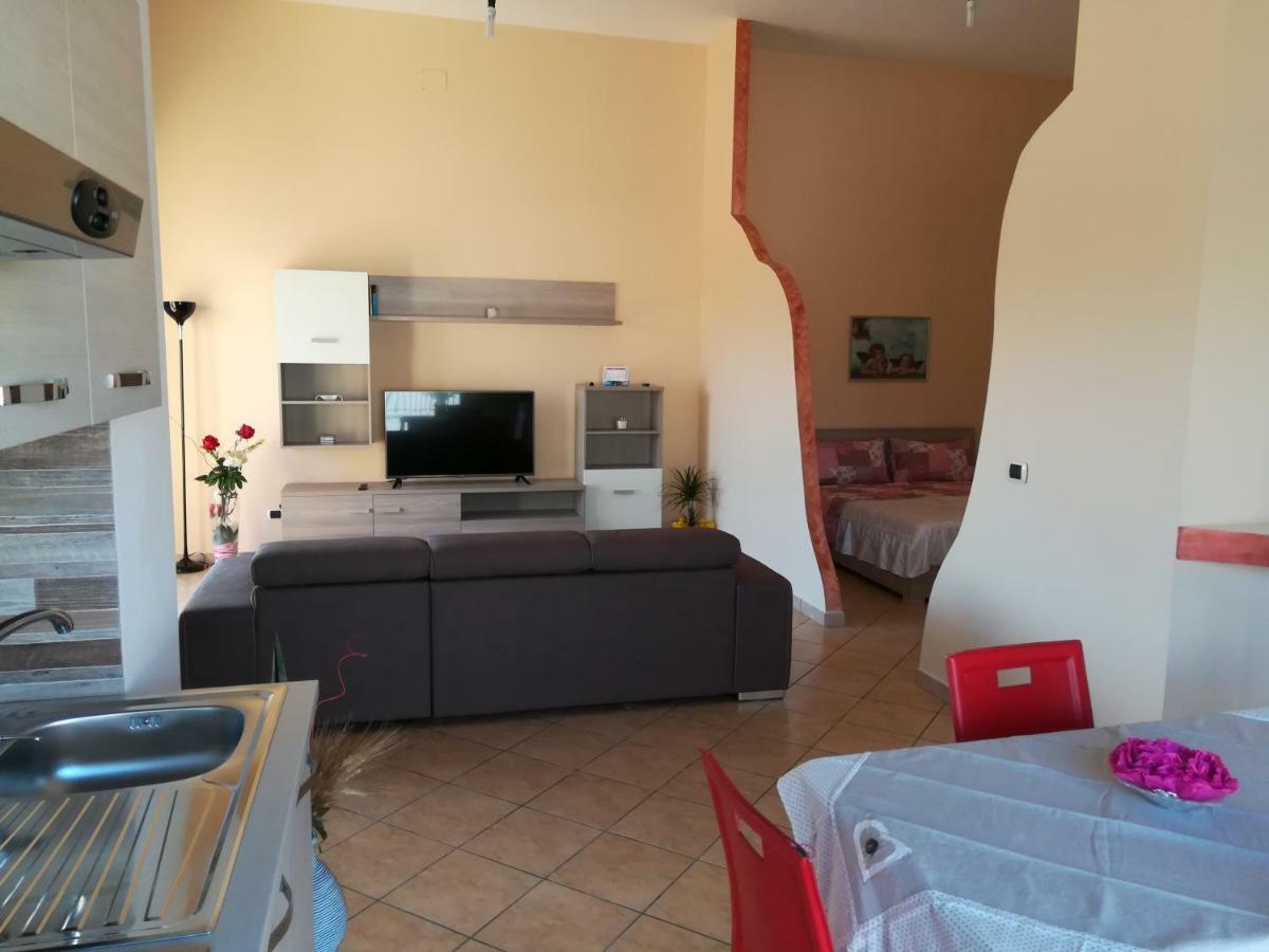 Dolce Casa Sara Villa Collemeto Bagian luar foto